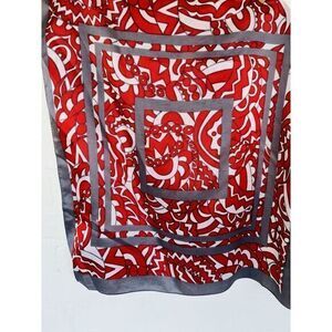 Vintage  Scarf Red White Gray Pattern 21x21 In Great‎ Condition Made In Italy